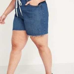NWT: old navy High-Waisted Slouchy Straight Cut-Off Jean Shorts $35 (22)